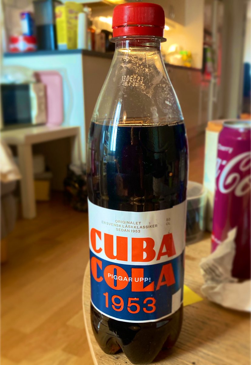 HonSomKrigar's tweet photo. Köpte en god ”Cuba Cola” på Coop förut, det är fan över ett år sen jag sist drack det 🙊🤭

#cubacola https://t.co/7ZhCgoLAqZ
