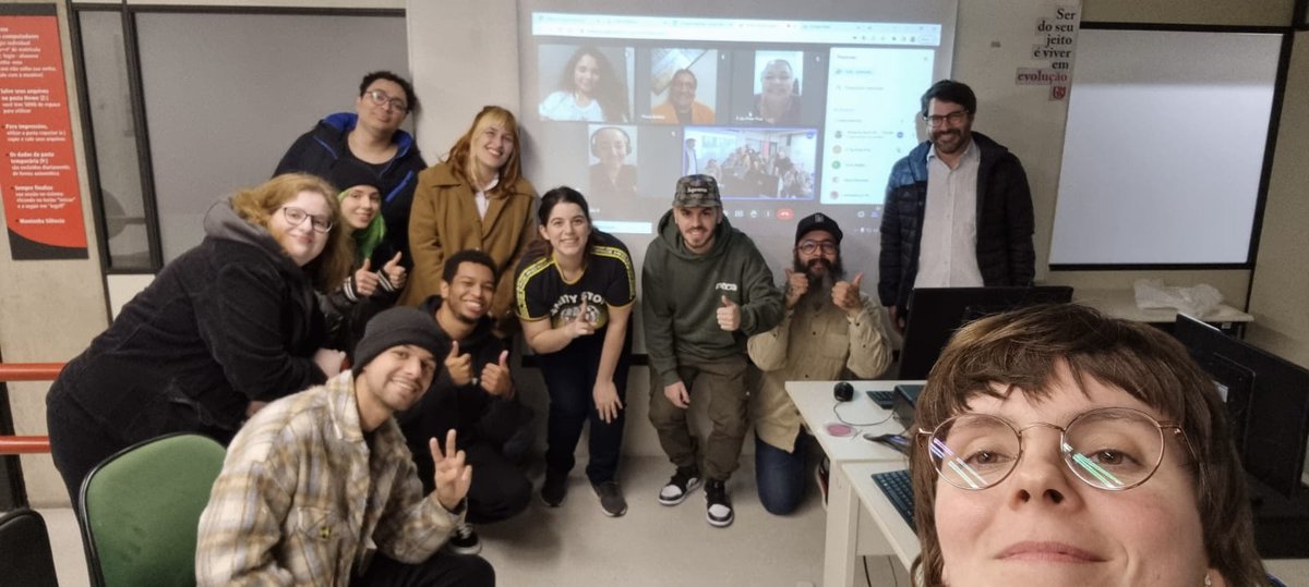 jueves pasado se llevó a cabo el panel final de la clase "Diseño y Regionalismos" de la carrera de Diseño Gráfico de la <a href="/UniRitter/">UniRitter</a> .
