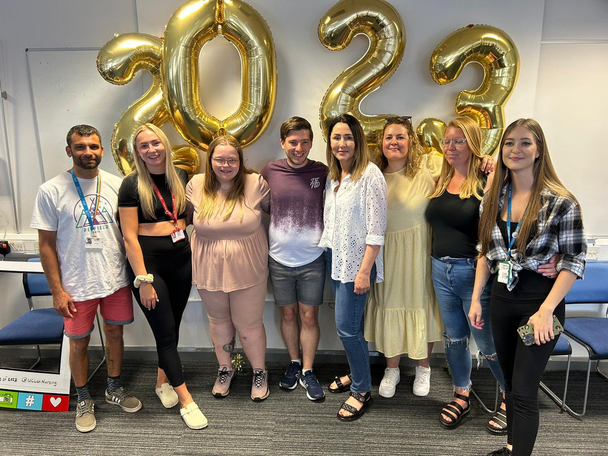 RMN_Louiseee's tweet image. When I decided to go back to uni, 3 years felt like such a long time! And yet, now all I can think is how quickly the time has gone! We’ve done it, just placement hours to finish and we’ll be registered mental health nurses!
#uclan #classof2023 #nursing