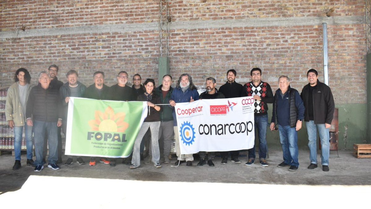 conarcoop's tweet photo. El pasado 24 de junio se realizó la Asamblea Anual Ordinaria de la Confederación. El encuentro se realizó en Mendoza, en la sede de la #Coopafes, asociada a #Fopal
+ info: https://t.co/winiWIPsBw

@RamiE_Martinez @CristianAHorton @GabrielDiFran10 @fecootra @fetracoopfeder1 https://t.co/GeSF7v7Koj