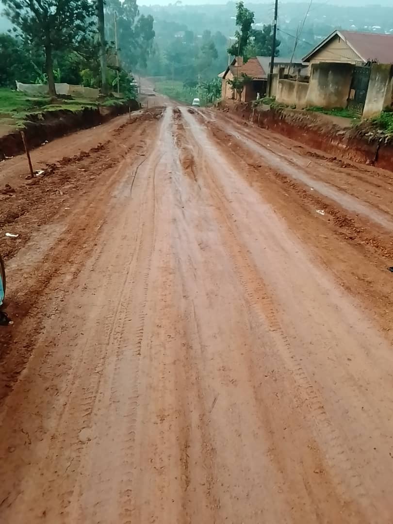Ucmid's tweet photo. The #USMIDAF project is reshaping Lugazi Municipality with its ambitious road development initiatives seen through the significant transformation in its infrastructure landscape.
The first phase involving the upgrading of Market streets 1, 3, & 4 (0.79km), Kinyoro Road (0.8km), Kulubya Road (0.47km), Nabugabo Road (0.3km), and Nabugabo Close (0.15km) at a cost of sh11 billion, is substantially complete.
Additionally, the second phase has civil works on Ntenga Rd (1.452km), Station Rd (0.937km), Hassan Zirabamuzaale Rd (0.18km), Sempala Rd (0.753km), Gitta Rd (0.9km), Adventist Rd (0.72km), Cathedral 1 Rd (0.131km), Cathedral 2 Rd (0.216km), UMEA Rd (0.313km), Kinyoro 2 Rd (0.386km), Nalule-Miyodi Rd (0.104km), Namengo-Kibuhu Rd (2.373km), Line-Mulefu Rd (1.509km), Church Rd (0.3km), and the Nakazadde drainage channel (1.596km). after completion, the new roads will all be fit with over 250 solar street lights. The construction for this phase spans an impressive 11.87km and has an estimated cost of sh27 billion.
The transformation of Lugazi's infrastructure under the USMID project serves as a beacon of progress and development, showcasing the power of strategic infrastructure initiatives in improving the lives of the business community. #USMIDAF #Lugazi #InfrastructureDevelopment
