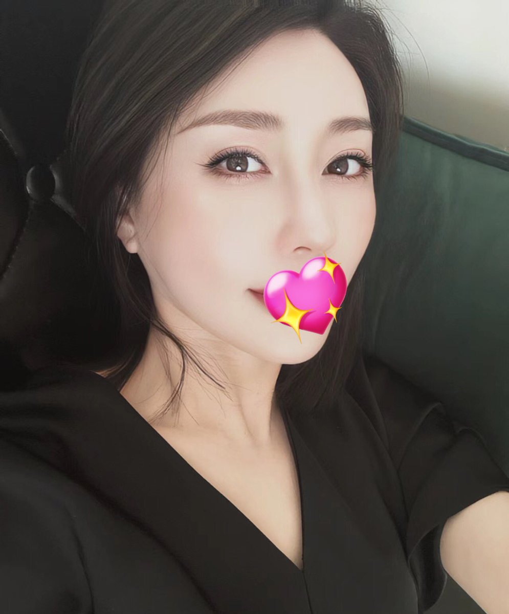 jacysmelthamer's tweet photo. 不想被年龄束缚，只想过自己想要的人生！ 我的目标:每一天都让自己——性福  能帮我实现这个小目标吗？ https://t.co/AL3KeeKih0