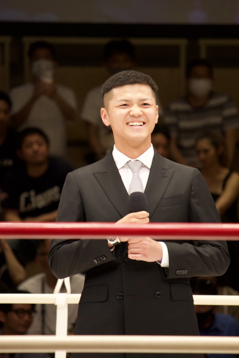 yutaka_555r's tweet photo. SHOOT BOXING 2023 act.3

第2代シュートボクシング
日本ライト級王者西岡蓮太選手
現役生活お疲れ様でした！

まだまだ活躍する姿を見たかった🥲
マイク聞いて🎤泣きそうでした😭

TEPPEN GYMで素晴らしい
チャンピオンを育ててください！

#SHOOTBOXING
#西岡蓮太 https://t.co/SgweSyn3VH