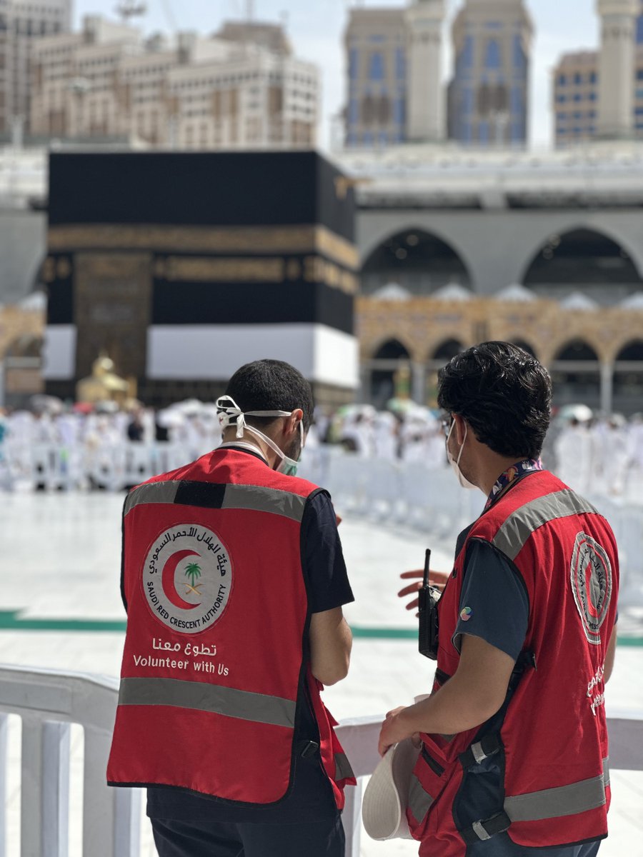 اللهمَّ يسّر على الحجّاج حجّهم وأعدهم لبلادهم سالمين غانمين مُتاعفين، واجعل حجّهم مبروراً، وسعيهم سعياً مشكوراً، وذنباً مغفوراً".

#حج_1444 
#بسلام_آمنين