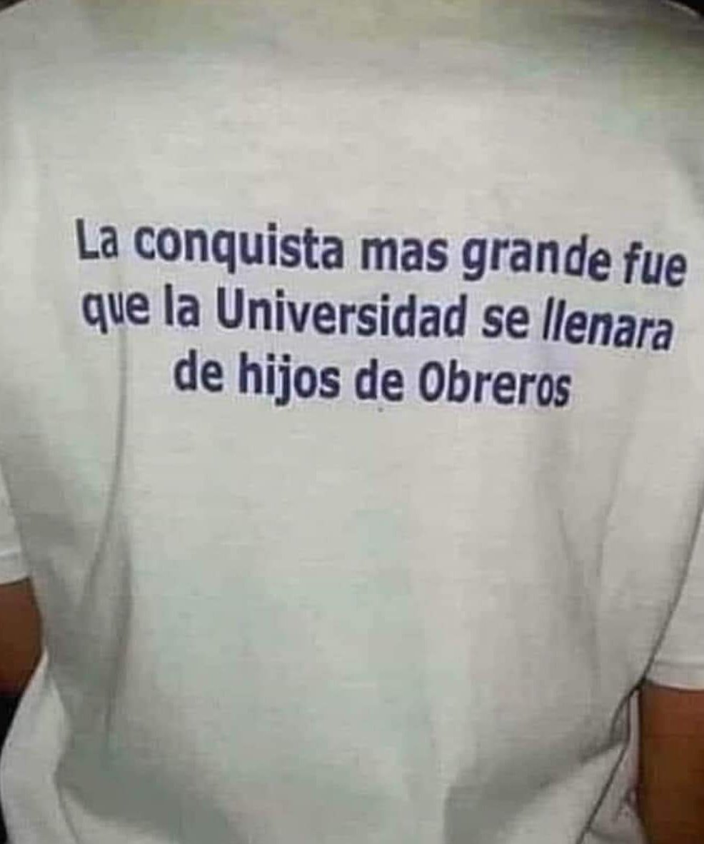 sebas166019's tweet photo. Nunca se lo van a perdonar al Frente Amplio ♥️💙🤍 https://t.co/wiAhKTjUaZ