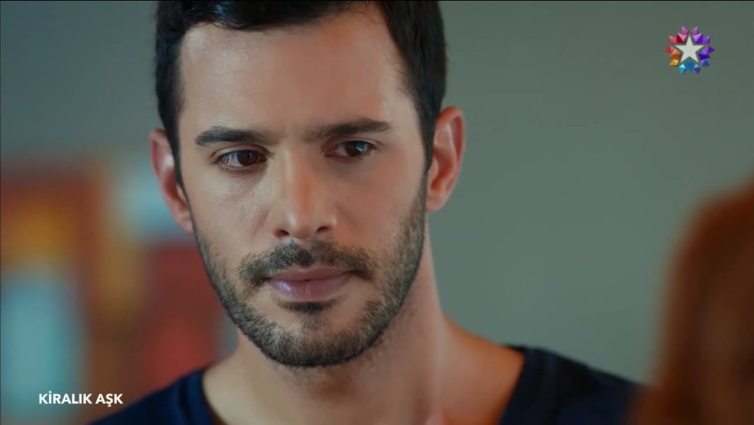 DTural's tweet photo. İlk günkü keyifle izlediğim doğrudur. Sorma ne haldeyim, sorma kederdeyim, sorma yangınlardayım zaman zaman.. #KiralıkAşk #DefÖm 🍃 https://t.co/Rl76wHJWMb
