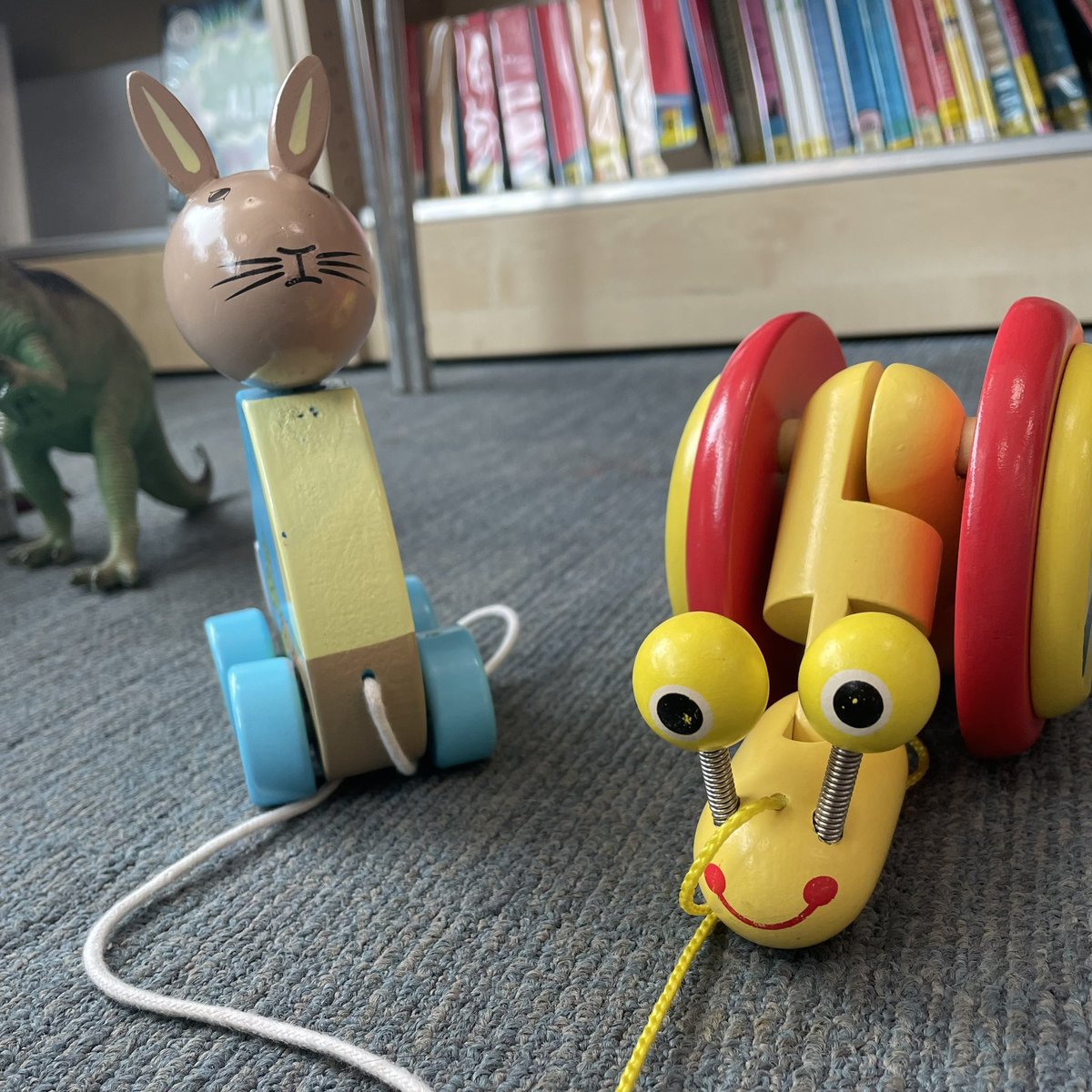 Our #StayAndPlay sessions are on Mondays between 10-11:30 at #BlackheathLibrary! Come along and play with some cool puzzles and toys (term time only). @GreenwichLibs @Royal_Greenwich @Better_UK #LoveYourLibrary