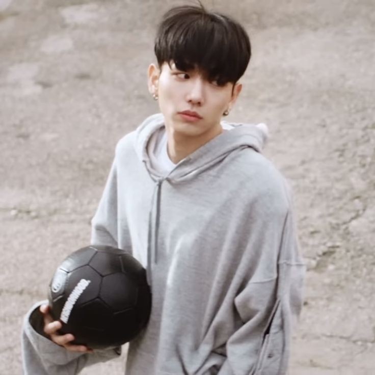 moenjvienz's tweet image. #violearius ; jericho itu emg agak..