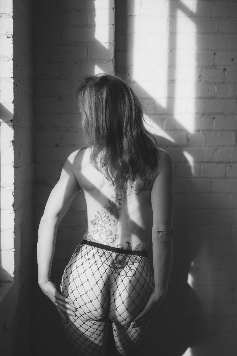 fotosbyaml's tweet photo. Pictured: @MollyBethModel . 2022. https://t.co/SYeDbAohu6