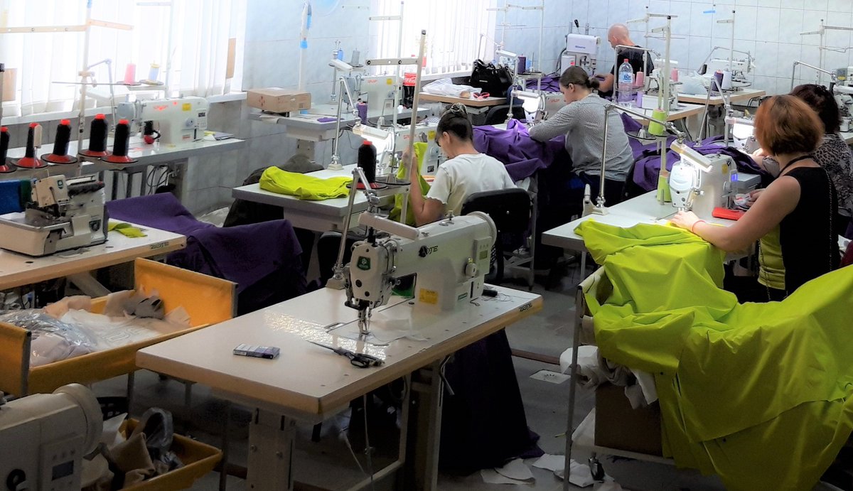 EBRD's tweet image. Olena is the owner of Spetstent, a tent producer, relocated from Luhansk to a safer region in May 2022. It was the the second time in her life she lost her home and business.

W/ #EBRDdonors we support relocation across Ukraine.#UkraineReformsArchitecture

ebrd.com/news/2023/ebrd…