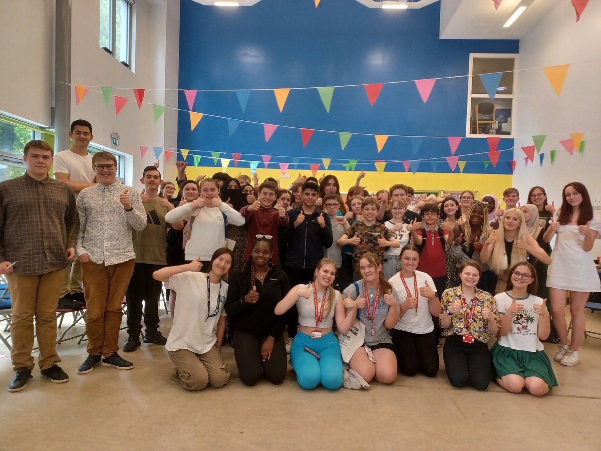 Brill day on Saturday, we hosted Youth Con at Bentley Youth Hub!🤩

Over 70+ Young People from across Yorkshire &amp; Humber having our voices heard, sharing campaign progress’, workshops by <a href="/official_ryca/">Regional Youth Climate Assembly</a> , clothes swap, flower bombs and writing music and much more!

<a href="/bycLIVE/">British Youth Council</a> <a href="/UKYP/">UK Youth Parliament</a>