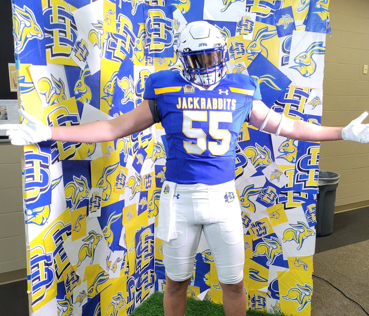 DavidBakken8's tweet photo. After 4 football camps, @nick_bakken54 got a Division 1 offer to play for the South Dakota State Jackrabbits @GoJacksSDSU. A great football program and an exciting coaching staff. He is thrilled! https://t.co/wDnAd7HYb4