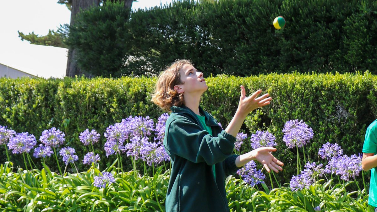 StJuliansLisbon's tweet image. Friday&apos;s Activity Day at #StJuliansLisbon was a whirlwind of excitement and discovery! 🌟 From engaging puzzles to the mesmerizing art of juggling, the day was filled with non-stop fun.
#TheJoyOfLearning