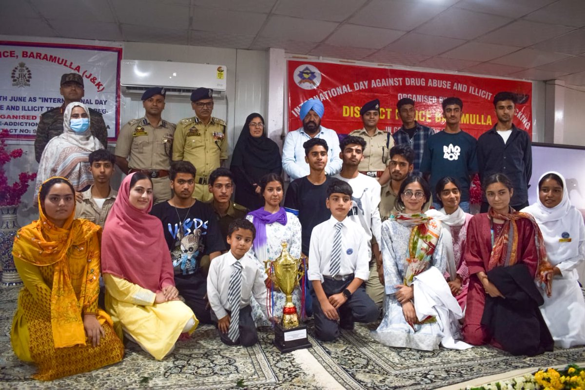 Baramulla Police (بارہمولہ پولیس) (@baramullapolice) on Twitter photo Baramulla Police celebrated International Day against Drug Abuse and Illicit Trafficking at Govt Degree College Pattan; DIG NKR Baramulla presided over the occasion.
#SayNoToDrugs
<a href="/JmuKmrPolice/">J&K Police</a>
<a href="/KashmirPolice/">Kashmir Zone Police</a>
<a href="/DIGBaramulla/">DIG of Police NKR Baramulla</a>
<a href="/DCBaramulla/">Deputy Commissioner Baramulla</a>
<a href="/Amod_India/">Amod Nagpure</a>
<a href="/DivyaDev_ips/">Divya Dev</a> Baramulla Police celebrated International Day against Drug Abuse and Illicit Trafficking at Govt Degree College Pattan; DIG NKR Baramulla presided over the occasion.
#SayNoToDrugs
<a href="/JmuKmrPolice/">J&K Police</a>
<a href="/KashmirPolice/">Kashmir Zone Police</a>
<a href="/DIGBaramulla/">DIG of Police NKR Baramulla</a>
<a href="/DCBaramulla/">Deputy Commissioner Baramulla</a>
<a href="/Amod_India/">Amod Nagpure</a>
<a href="/DivyaDev_ips/">Divya Dev</a>