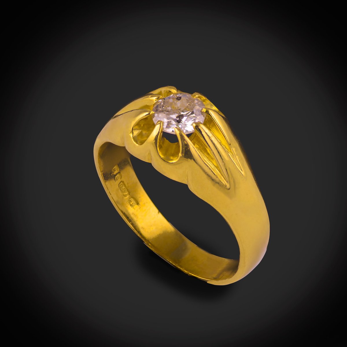 18ct gold ring featuring a stunning 0.50ct diamond. 💎

jvjewellers.co.uk/product/18ct-g…

#Jewellers #Jewellery #Gold #9ct #9K #Diamond #Ring #GoldRing #DiamondRing #MensRing #WomensRing #WeddingRing #EngagementRing #Fashion #Bling #Drip #Style #ForSale #Beauty #Luxury #Vintage #Rare