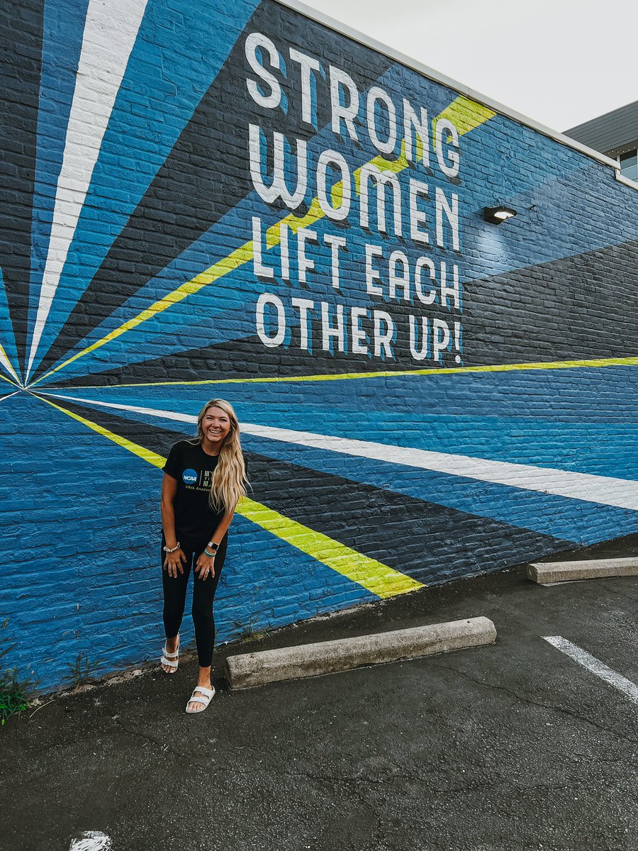 day ✌🏼

@WomenLeadersCS #IA23 
@HuskersFund #GBR