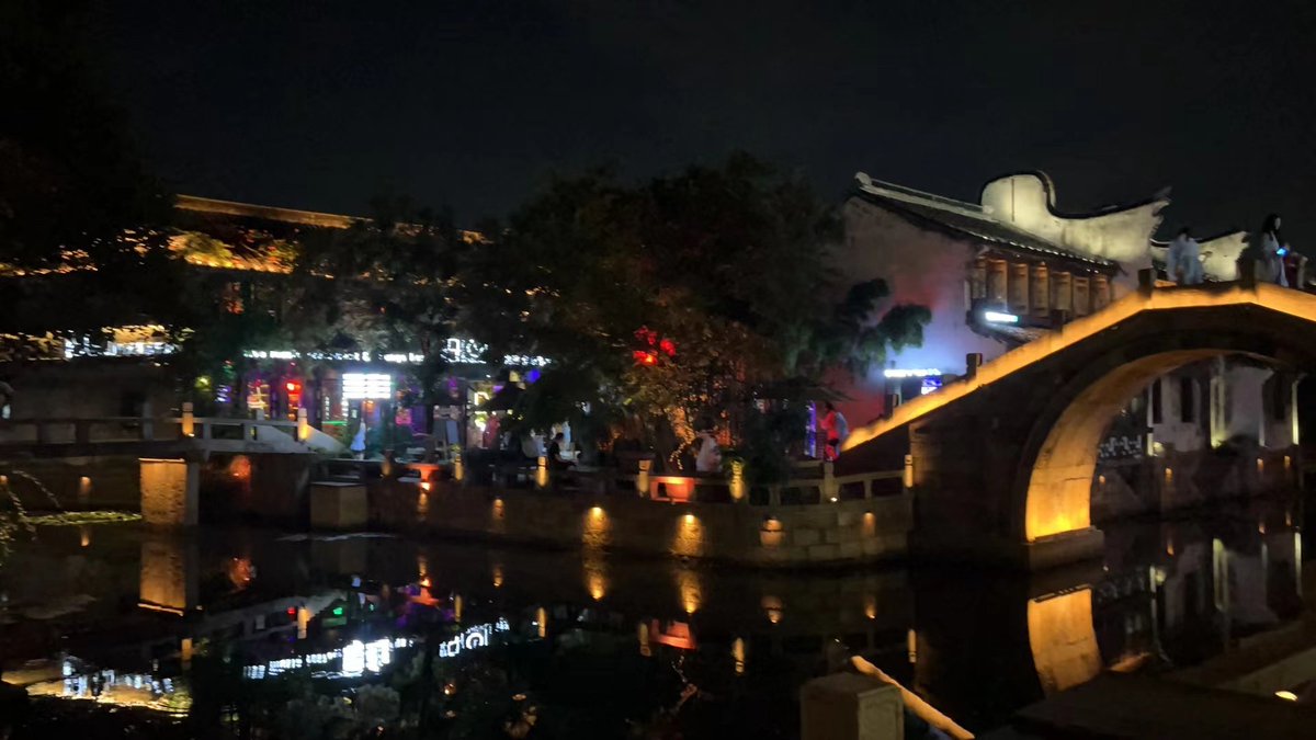 combic2019's tweet photo. Good　night https://t.co/gDyEBHVzbS
