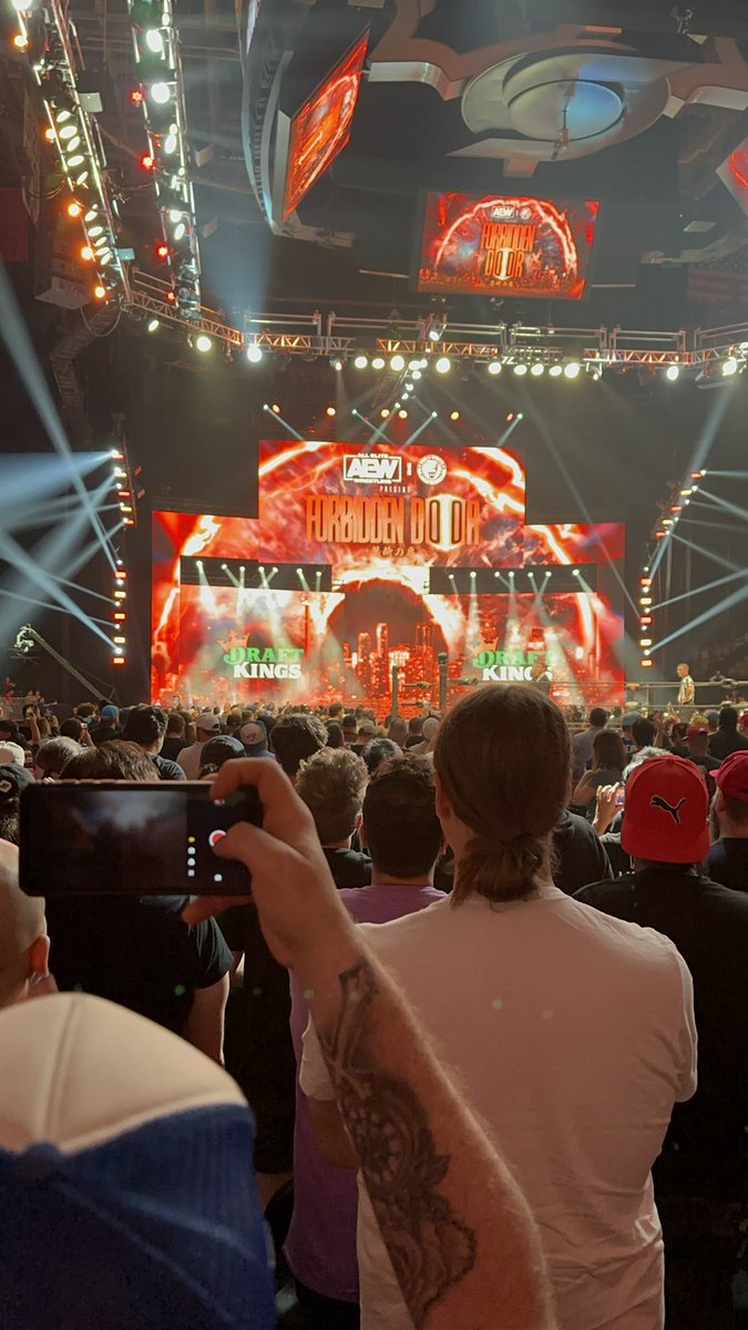 SlakeOmar's tweet photo. #AEWForbiddenDoor #AEW https://t.co/bjggFroxrX