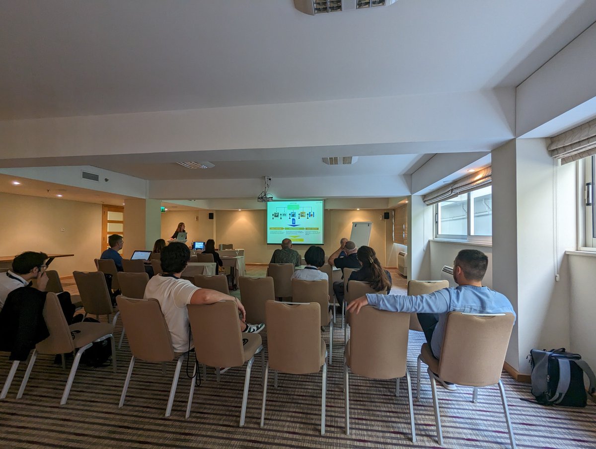 UMAPconf's tweet image. The afternoon sessions with HAPPIE, PATCH, and CRUM workshops and tutorials on Accountable Knowledge-aware Recommender Systems and Tutorials on User Profiling with Graph Neural Networks and Related Beyond-Accuracy Perspectives continue #UMAP2023