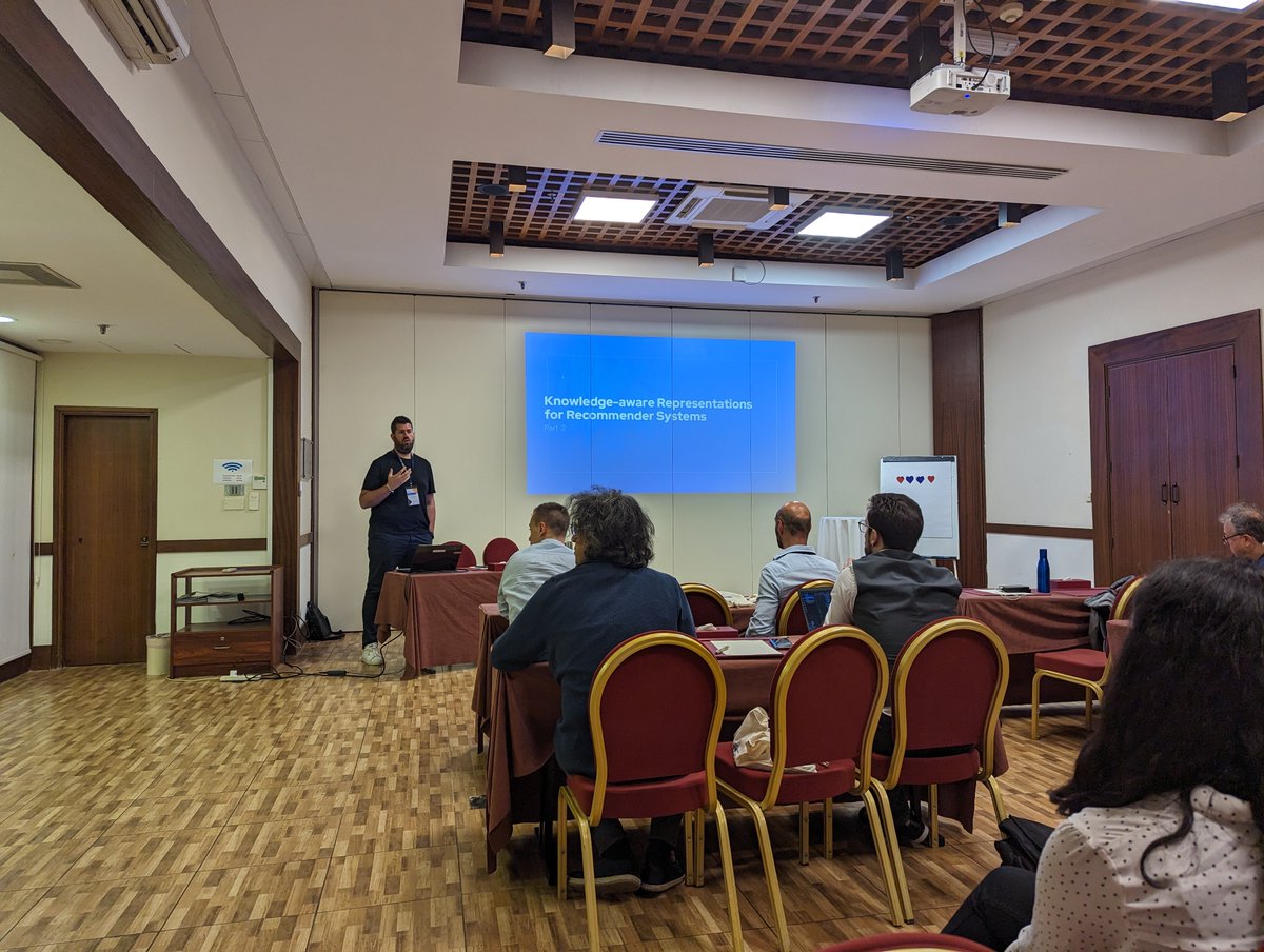 UMAPconf's tweet image. The afternoon sessions with HAPPIE, PATCH, and CRUM workshops and tutorials on Accountable Knowledge-aware Recommender Systems and Tutorials on User Profiling with Graph Neural Networks and Related Beyond-Accuracy Perspectives continue #UMAP2023