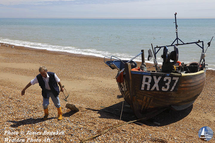 #Fisherman returning home to The Stade at #Hastings #Sussex , available as #prints and on #gifts here FREE SHIPPING in UK:  lens2print.co.uk/imageview.asp?… 
#AYearForArt #BuyIntoArt #FindArtThisSummer #eastsussex #fishingboats #boats #boatlife #ports #nautical #maritime #summer #trawler