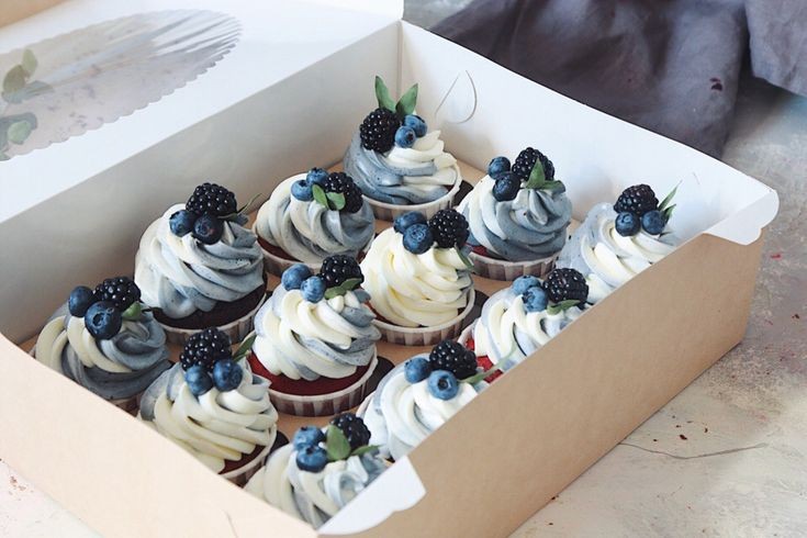 JIANDEJIA's tweet image. ㅤ
"Kemudian, tak lupa juga burung biu ucapkan terima kasih atas kerja kerasnya hingga saat ini untuk kakak-kakak yang sudah besar. Kalian keren! burung biu bangga sekali! tetap semangat dan mari terus melangkah."
ㅤ