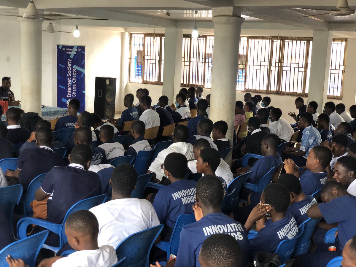 mk_confidence's tweet photo. Last week Friday, I joined @ISOCGhana at Labone SHS, leading a brainstorming session on digital inclusiveness.
Together, we're shaping a future where everyone has equal access to technology.
💡💻 #ISOCGhana #LaboneSHS #DigitalInclusiveness #TechForAll https://t.co/dEhNZRATVm