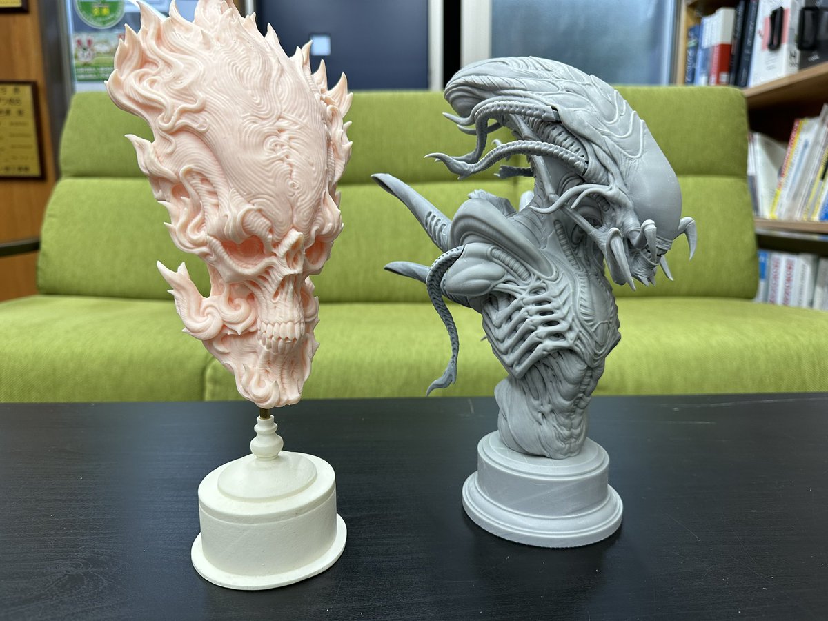 AkihitoSculpt tweet picture