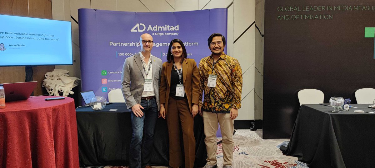 🔥Our awesome team attended The MarTech Summit last week in Jakarta!📣

Puja Singh, Head of Sales, India, Admitad

Bruno Acar, Chief International Officer, Mitgo

Ridwan Halifi, Publisher Relations Manager, Indonesia, Admitad

#affiliatemarketing #indonesia #martech