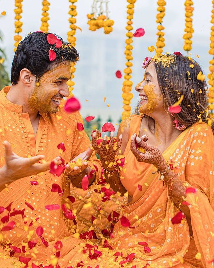 There’s nothing quite like a classic yellow themed haldi ceremony! The simplicity of it is truly endearing ✨

DM for any queries‼️

#haldi #haldiceremony #wedding #indianwedding #bride #weddingphotography #haldijewellery #haldioutfit #bridal