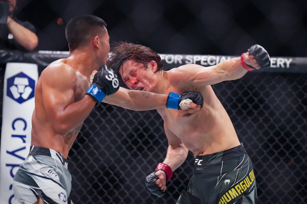 Joshua Van on Twitter: "N just like that your new favorite flyweight