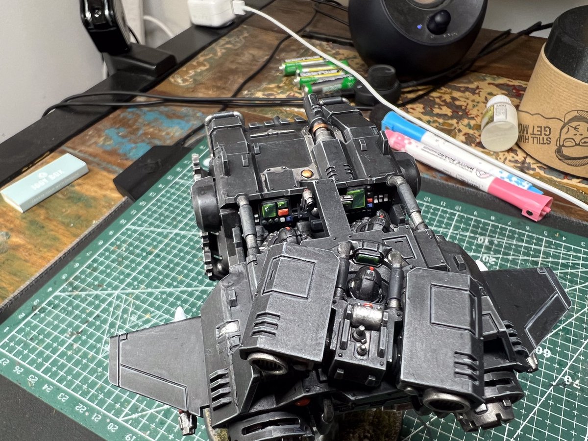 HoodedBuddhist's tweet photo. A couple of light vehicle reinforcements for my 40K Consecrators (Dark Angel successors). Hoping to give these a run-out this weekend against some Necrons ๐ค
#WarhammerCommunity #Consecrators #40K https://t.co/L0vZKxGg4l