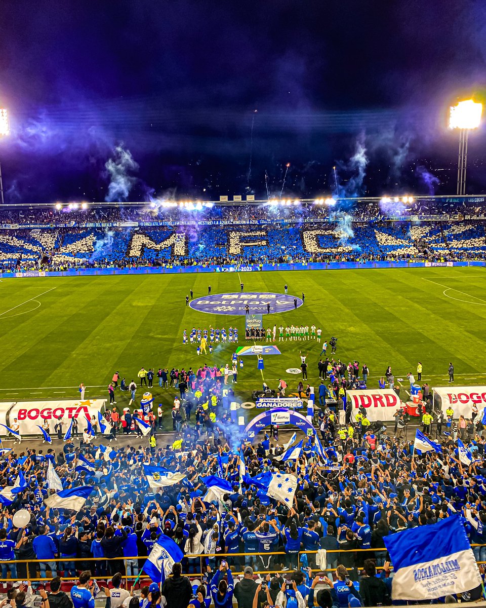 Postales de una noche inolvidable ⭐️🏆Ⓜ️

Veinticuatro de junio de dos mil veintitrés, por siempre.