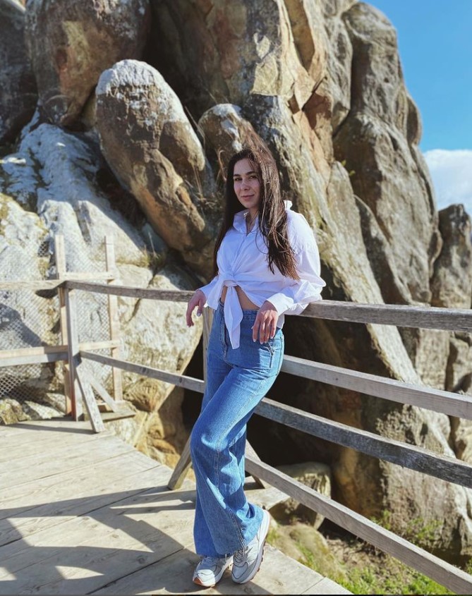 JessRoduct's tweet image. 🌟 Level up your fitness game with Jessica Roduct! 💥💯 Today, we're exploring the latest gym fashion trends that will make you feel confident and stylish during your workouts. From sleek activewear sets to trendy sneakers  🔥👟 #JessicaRoduct #GymFashion #FitnessStyle