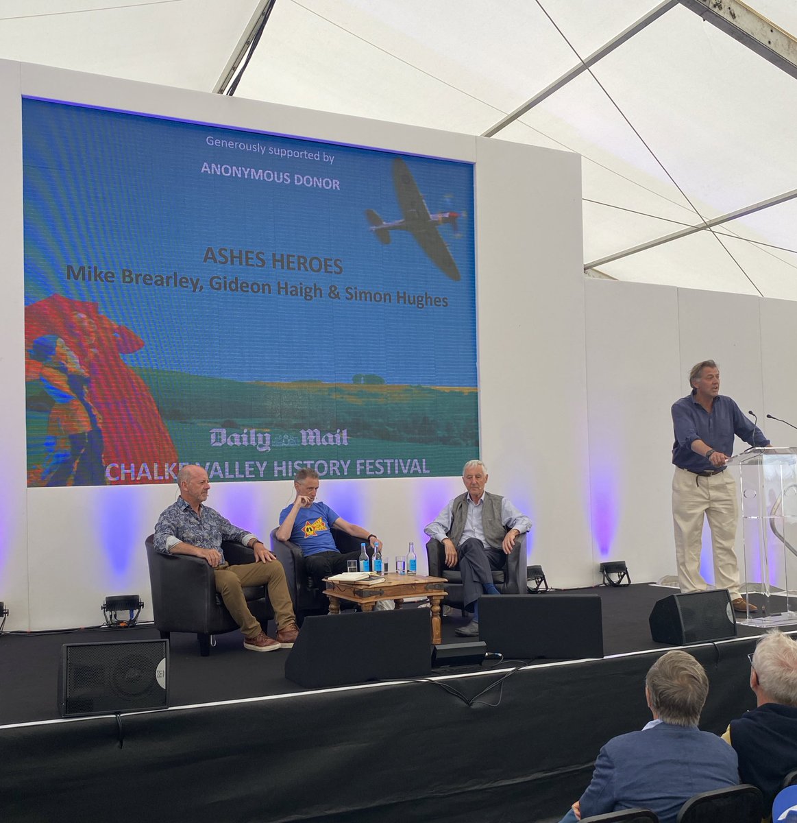 An amazing turnout for Ashes Heroes with Mike Brearley, Gideon Haigh and Simon Hughes 🏏

#cvhf #amazinghistory