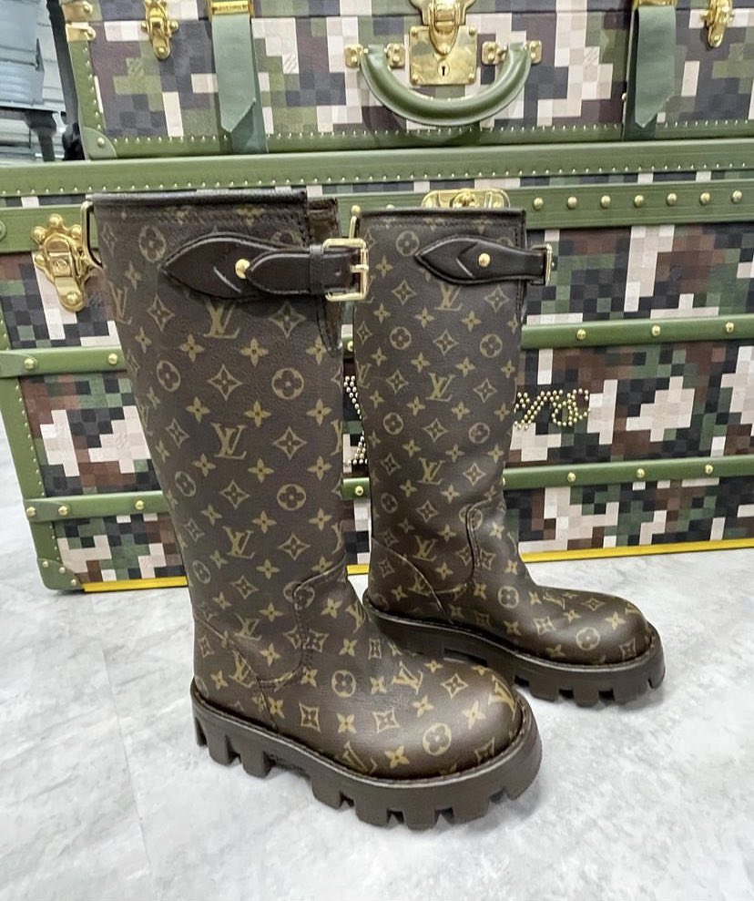 Ovrnundr on Instagram: New Louis Vuitton SS24 snowboard boots by Pharrell  Photo: @c_nechal