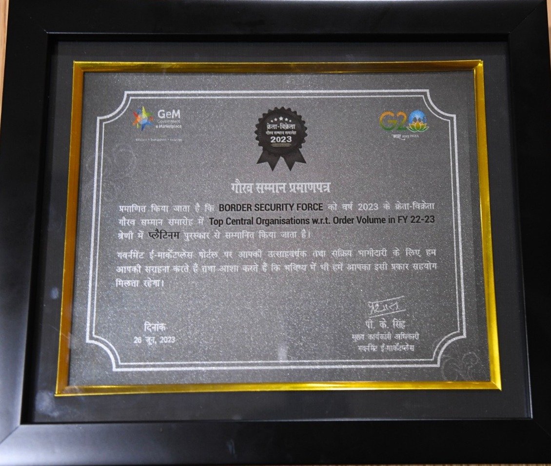 BSF_India's tweet photo. In the Financial Year 2022-23, @BSF_India has displayed exemplary commitment towards enhancing credibility of Public procurement procedures by consistently relying on GeM. In recognition of this,  Government e-Marketplace (GeM) has chosen @BSF_India as a winner of क्रेता - विक्रेता गौरव सम्मान समारोह 2023 in “Top Central Organisations" with respect to Order Volume in Financial Year 2022-23. Sh Rajesh Nirwan, IPS, ADG (HR), BSF on behalf of all #SeemaPrahris today received the award from Sh @PiyushGoyal, Hon'ble Minister of Commerce & Industry, Consumer Affairs & Food & Public Distribution and Textiles, Govt. of India at Vanijya Bhawan, New Delhi. 
#JaiHind 
#BSF 
#KretaVikretaGauravSammanSamaroh2023