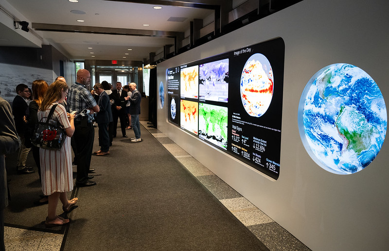 NASAEarth's tweet photo. NASA’s Earth Information Center is now open to the public! 🚨🌎

Visit @nasa in downtown Washington, D.C. to see what we’re learning about our home planet in our new Earth science exhibit and immersive experience. https://t.co/WtP1r0ykes https://t.co/ueKH4zAT6n