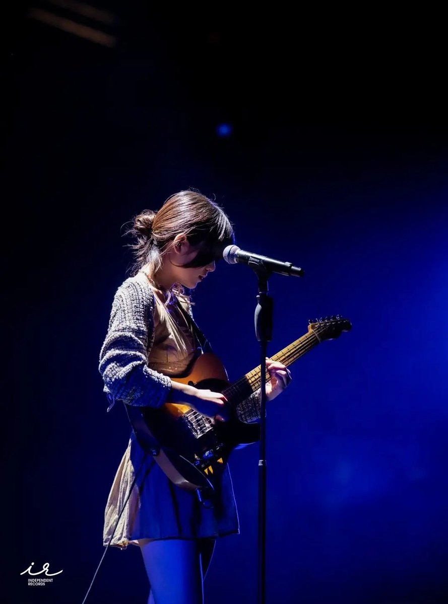 fubufubii's tweet image. 𝘓𝘰𝘰𝘬 𝘢𝘵 𝘵𝘩𝘦 𝘴𝘵𝘢𝘳𝘴 ⭐✨
𝘓𝘰𝘰𝘬 𝘩𝘰𝘸 𝘵𝘩𝘦𝘺 𝘴𝘩𝘪𝘯𝘦 𝘧𝘰𝘳 𝘺𝘰𝘶 🤍

— #WeeBNK48 #WeeWeeraya
#OPENCAMPCONCERT2023