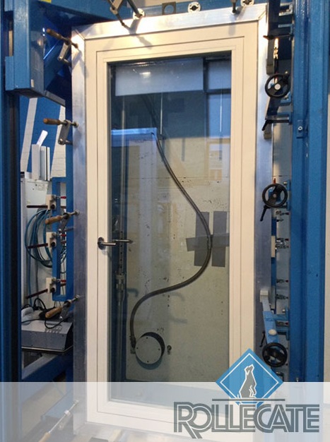 Goed nieuws, onze stalen deuren voldoen opnieuw aan de strengste eisen op het gebied van wind- en waterdichtheid.
 
Met deze SKG-IKOB Certificatie garanderen wij ook een constante en nauwgezette levering van staal producten, vervaardigd en geconserveerd in onze eigen prod.locatie