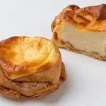 サクサクシュー生地×濃厚チーズケーキ!？ビアードパパの新作シュークリームをチェック!