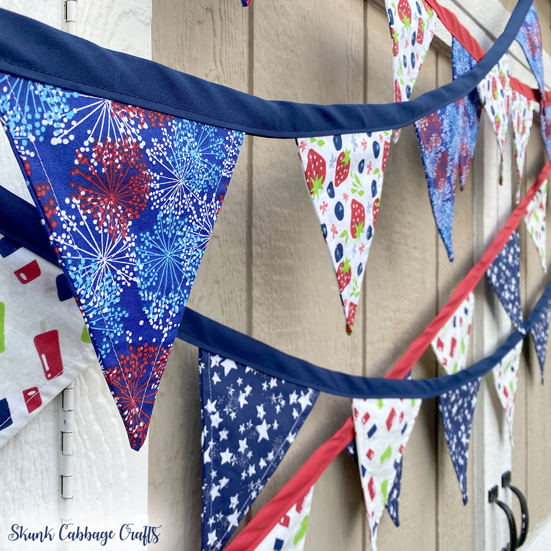Brand new 4th of July bunting now available! Link to Etsy shop in bio. #SkunkCabbageCrafts #handmade #shopsmall #lowwasteliving #etsy #organichome #naturalhome #handmadegifts #lowwaste #handcrafted #ecohome #ecofriendly #july4 #july4th #4thofjuly #fourthofjuly #independenceday