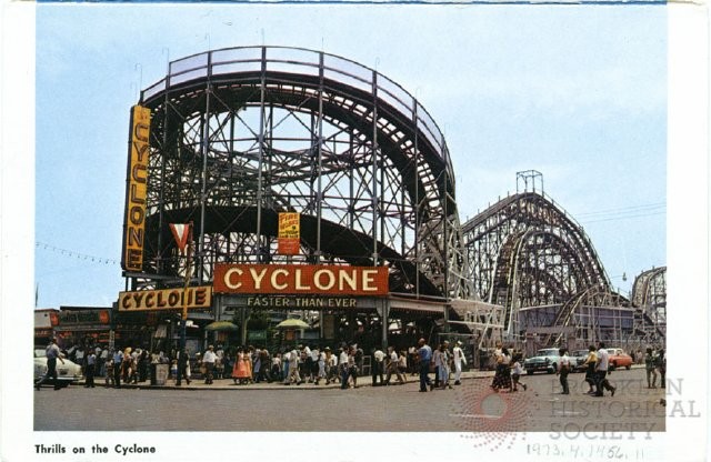 brooklynhistory's tweet image. Happy Birthday to the Cyclone, which opened on this day in 1927! This wooden beauty was designated as New York City landmark in 1988 and continues to delight generations of New Yorkers. 
.
[Cyclone], circa 1955, V1973.4.1456.11; Postcard collection, Center for Brooklyn HIstory