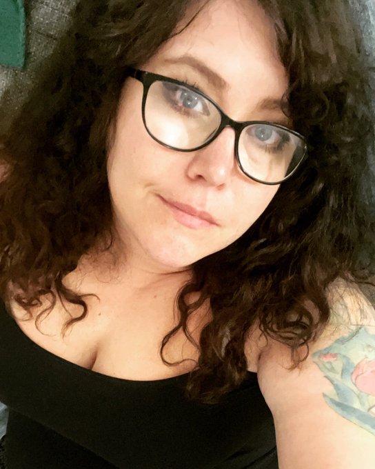 My hair is allll floof  #bbw #curlyhair #milf #bbwmilf https://t.co/JyVqJ6jpUL<a href="/tag/bbw"class="tags">#bbw</a><a href="/tag/curlyhair"class="tags">#curlyhair</a><a href="/tag/milf"class="tags">#milf</a><a href="/tag/bbwmilf"class="tags"><span>#bbwmilf</span></a>