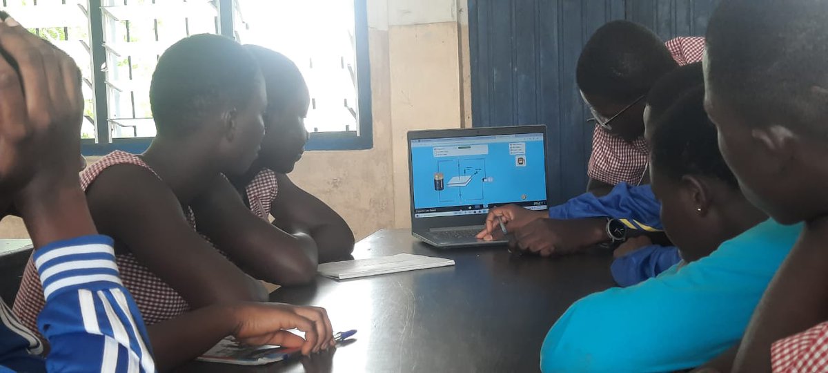 Youth Bridge Foundation engaged student members of STEM Bridge Clubs from Annor  Adjaye SHS and Half Assini SHS with  @PhETsims through the #EducateToInnovateWithSTEM Project funded by @TullowOilplc .

 #YouthMatter @ghana_service @moeghofficial