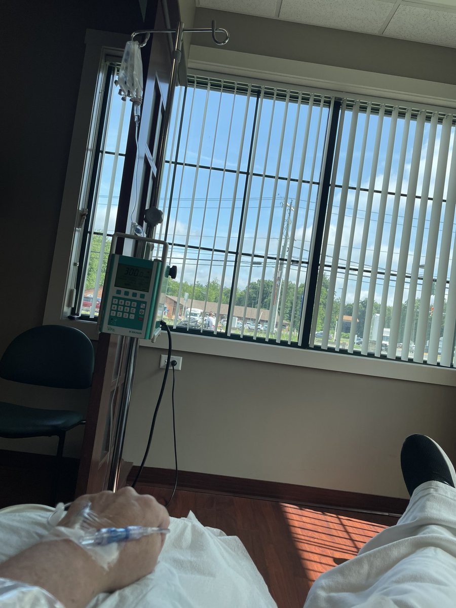 Ocrevus day!  Found vein 1st try!  Gonna try rapid infusion should take off an hour. Hoping I don’t have a bad reaction. 🙏🤞🏻
#Ocrevusinfusion #mssucks #ms #MultipleSclerosis