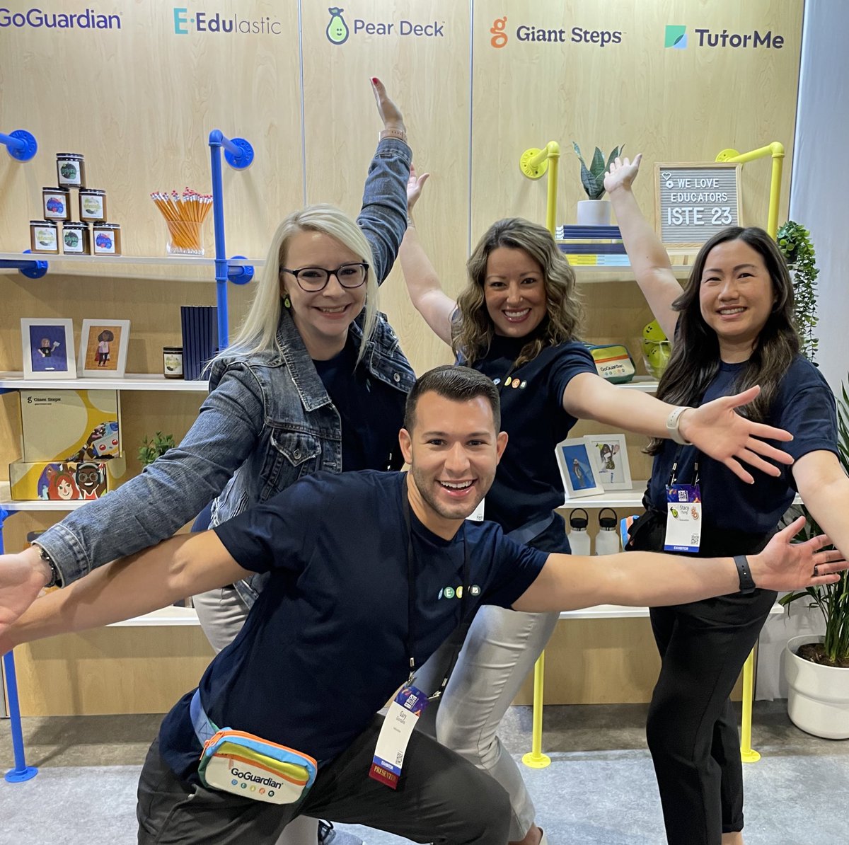 I’m at #ISTELive! 🎉 Join me at booth #3013 to learn more about @PearDeck, @Edulastic @GoGuardian @GiantStepsApp @tutorme ! 🙌