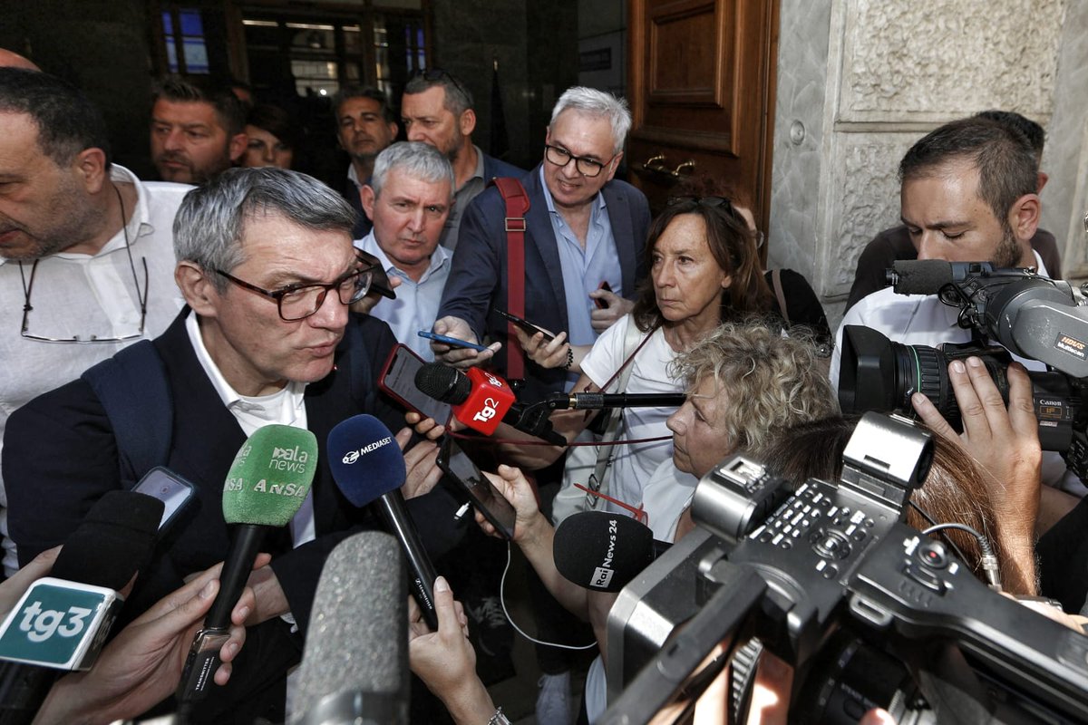 cgilnazionale's tweet photo. "Sulle #pensioni un incontro inutile, ci hanno ridetto le stesse cose di gennaio e alla domanda quante risorse avete per fare una trattativa vera non ci hanno risposto. Così non si va da nessuna parte". #MaurizioLandini dopo l'incontro al @MinLavoro https://t.co/7pe3ekkzvv https://t.co/mviZM8B8M0