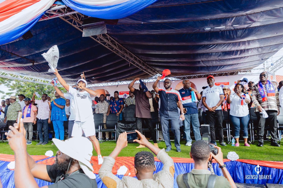 It was Red, White and Blue in Assin Breku yesterday. May victory crown our efforts tomorrow.