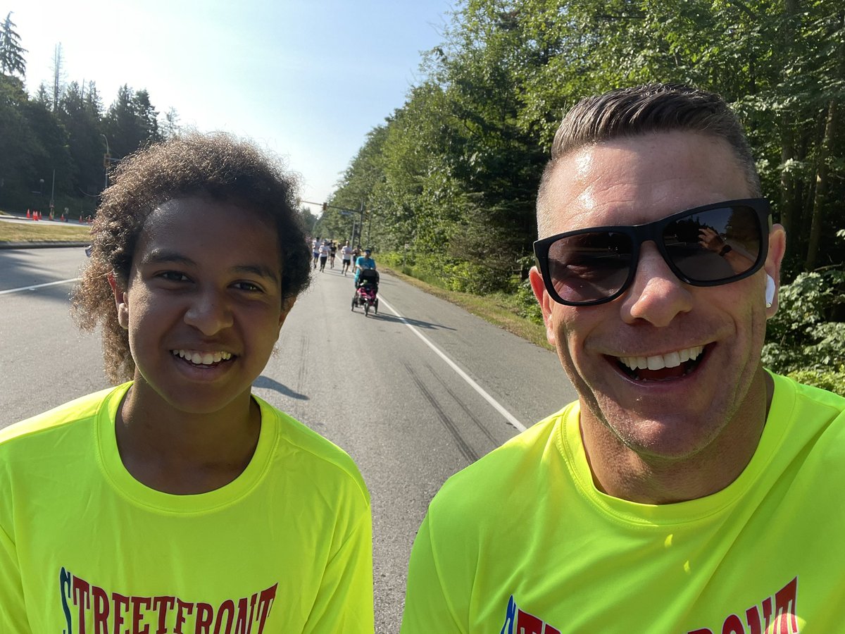 37 extraordinary Streetfront runners for the Vancouver marathon today. Alumni and newbies alike had a great day on a great course.